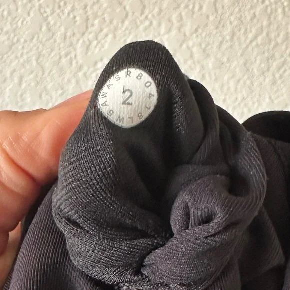 Lululemon Align Leggings in Black Size 2 - Picture 5 of 6